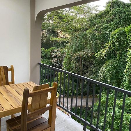 Jasmine Stay Self-Catering Apartments Victoria Buitenkant foto